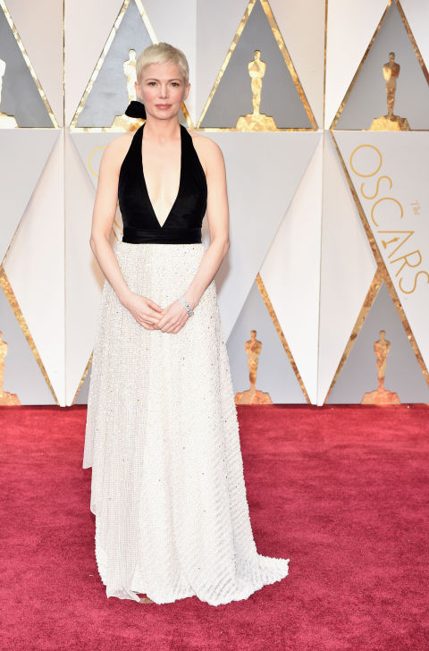 gallery-1488160988-michelle-williams-oscars-dress-louis-vuitton